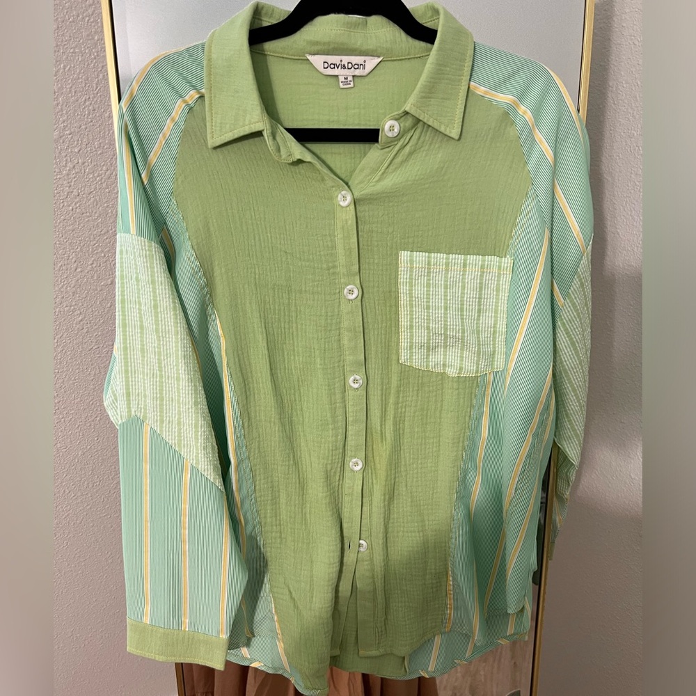 Davi&Dani Top. Size M.